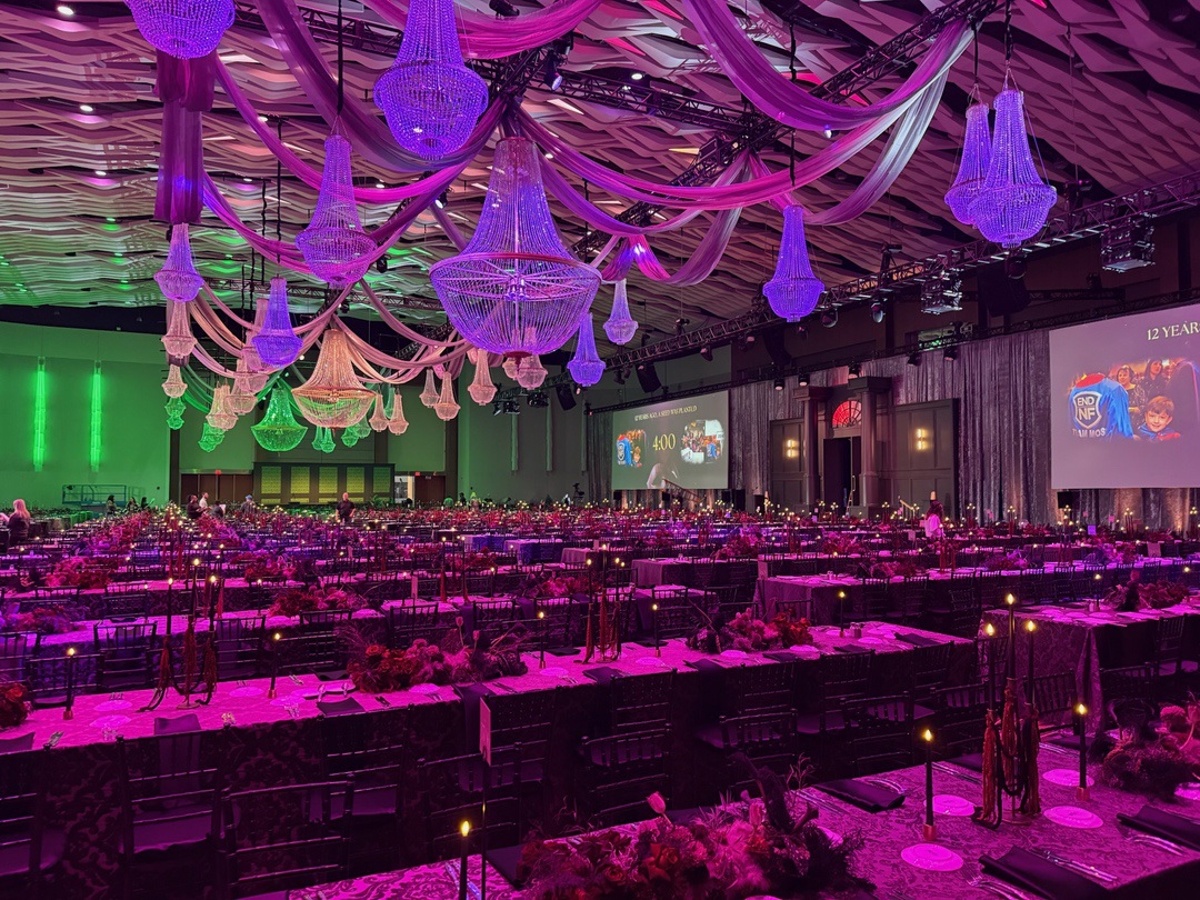 Managing Audio Frequencies in Crowded Convention Centers Featured Image